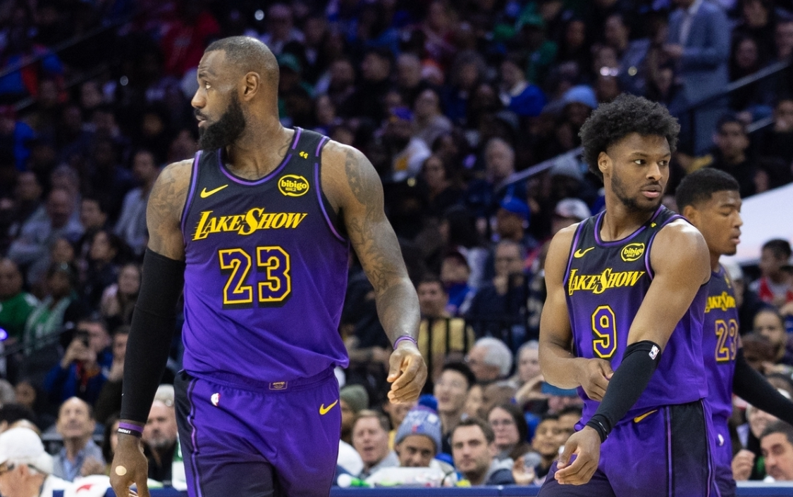 500网官网-阿里纳斯:湖人靠卖布朗尼球衣都能给够詹姆斯工资!还怪詹姆斯?