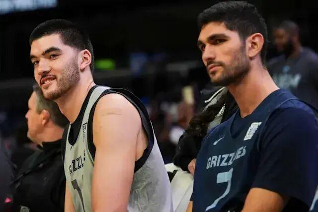 500网官网首页-1支球队4人赛季报销！这恐怖的伤病潮！！